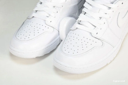 Hyperoad White Low Jordan Golf Retro Triple 1 0818